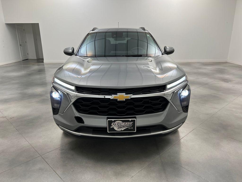 used 2024 Chevrolet Trax car, priced at $21,489