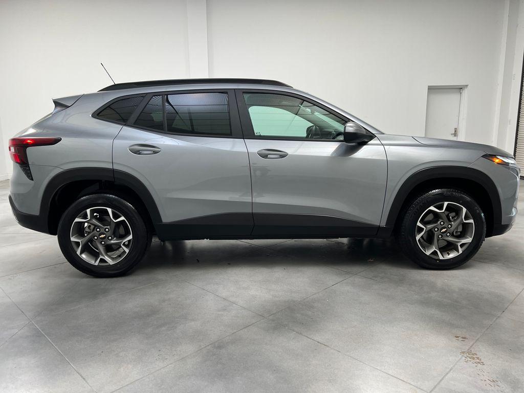 used 2024 Chevrolet Trax car, priced at $21,489