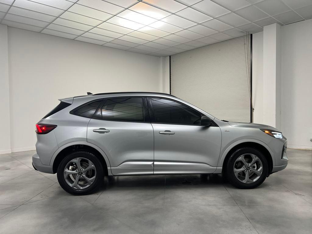 used 2024 Ford Escape car, priced at $24,989