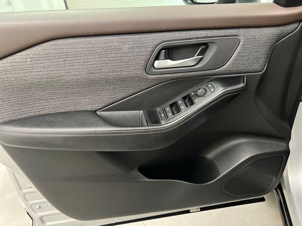 used 2023 Nissan Rogue car, priced at $21,189
