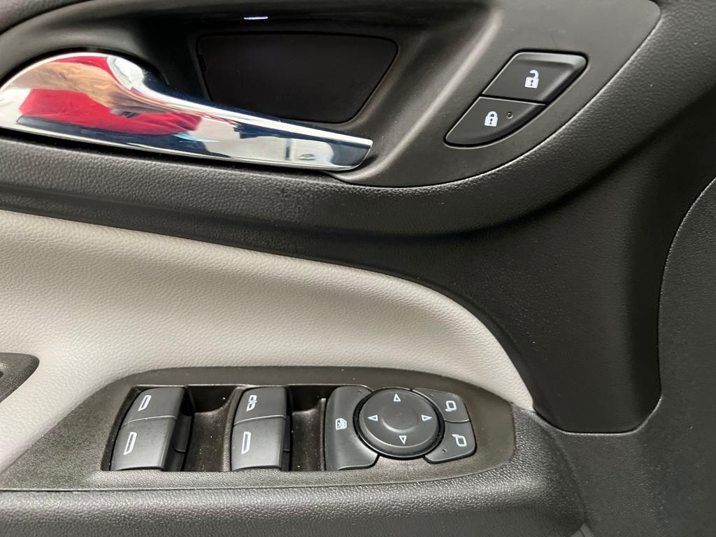 used 2023 Chevrolet Equinox car, priced at $20,524