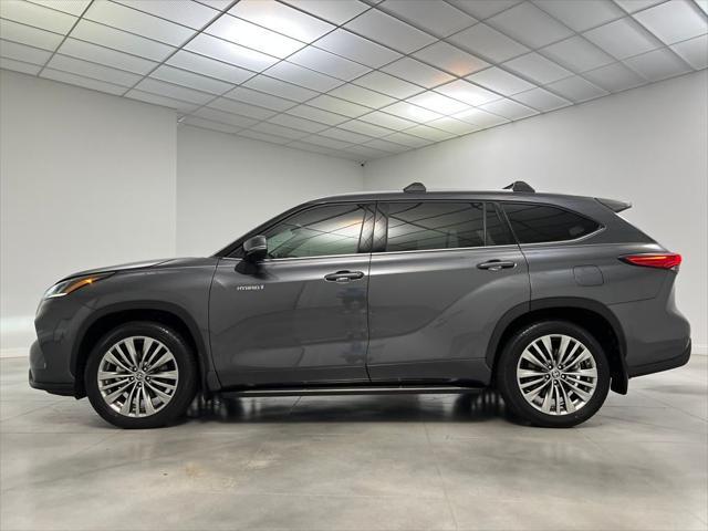 used 2020 Toyota Highlander Hybrid car, priced at $30,689