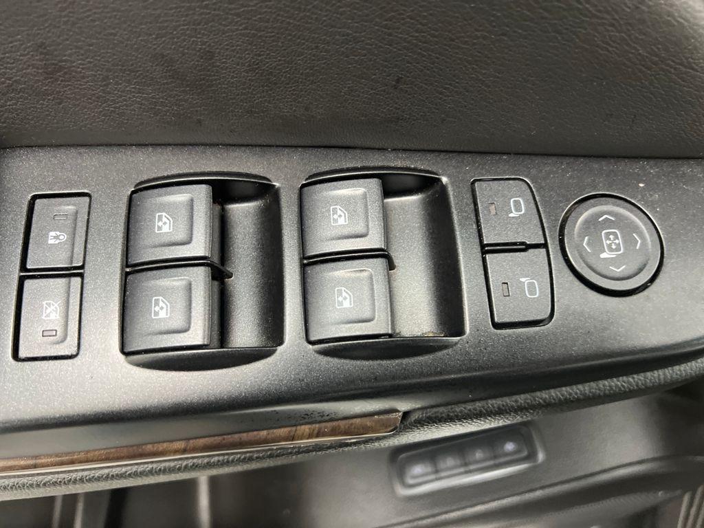 used 2020 Chevrolet Suburban car, priced at $21,989