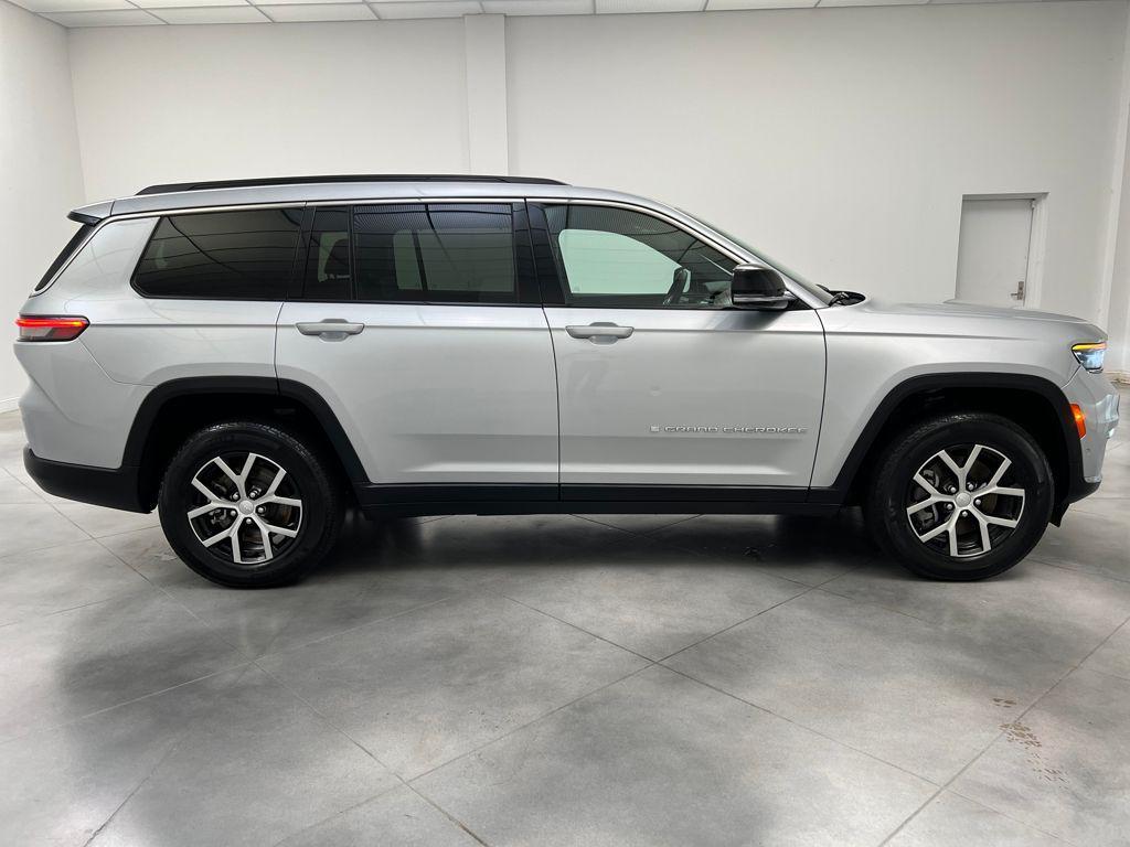 used 2024 Jeep Grand Cherokee L car, priced at $33,789