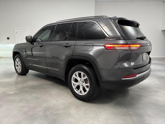 used 2022 Jeep Grand Cherokee car, priced at $26,589