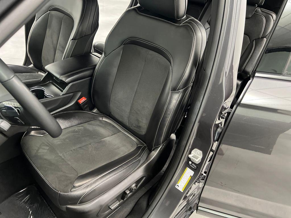 used 2024 Jeep Grand Cherokee L car, priced at $30,989