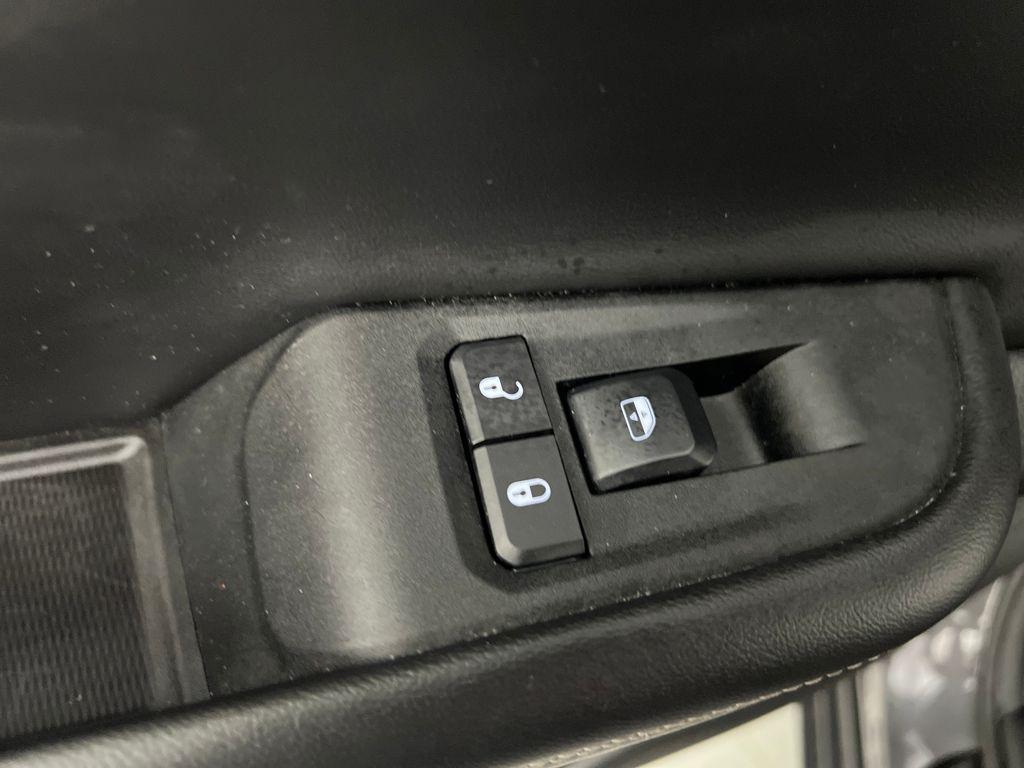 used 2024 Jeep Grand Cherokee L car, priced at $30,989