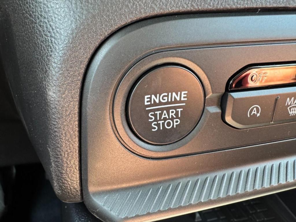 new 2025 Ford Bronco Sport car, priced at $32,980
