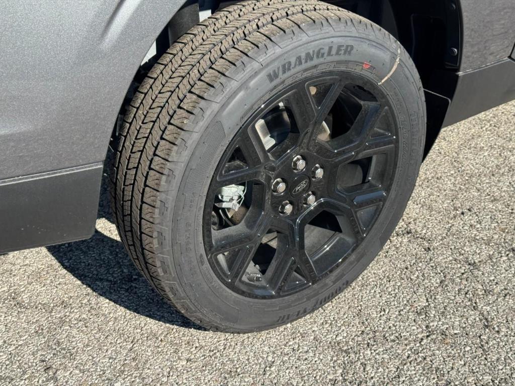 new 2025 Ford Maverick car, priced at $35,188