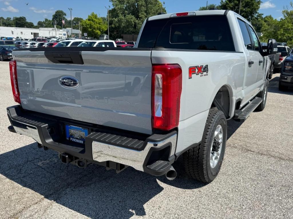 new 2025 Ford F-250 car, priced at $58,174