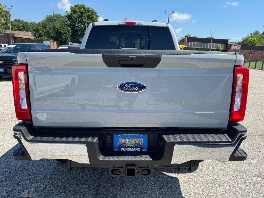 new 2025 Ford F-250 car, priced at $58,174