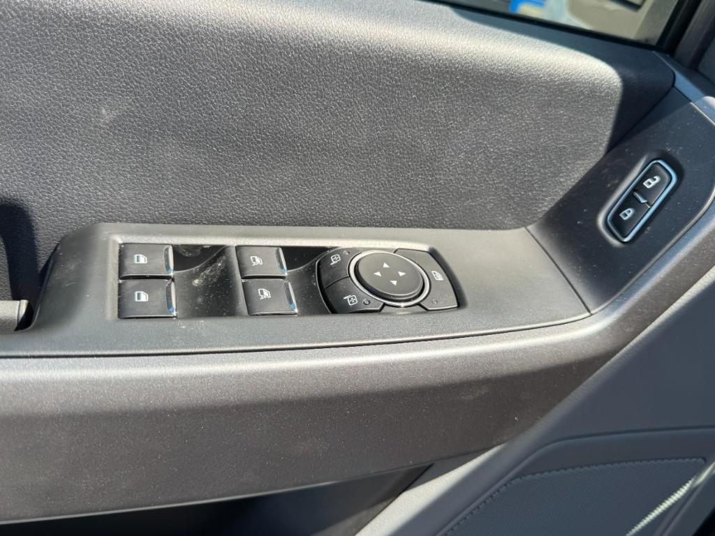 new 2025 Ford F-250 car, priced at $58,174
