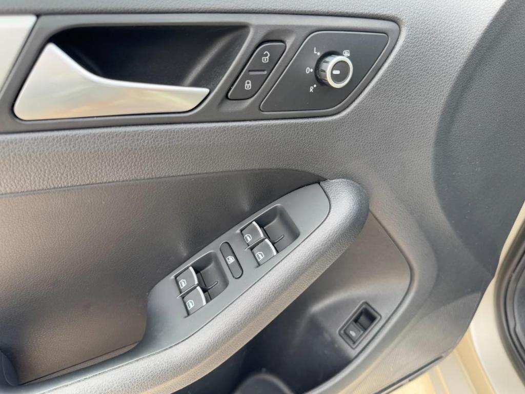 used 2013 Volkswagen Jetta car, priced at $7,990