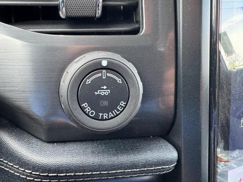 new 2025 Ford F-150 Lightning car, priced at $66,778