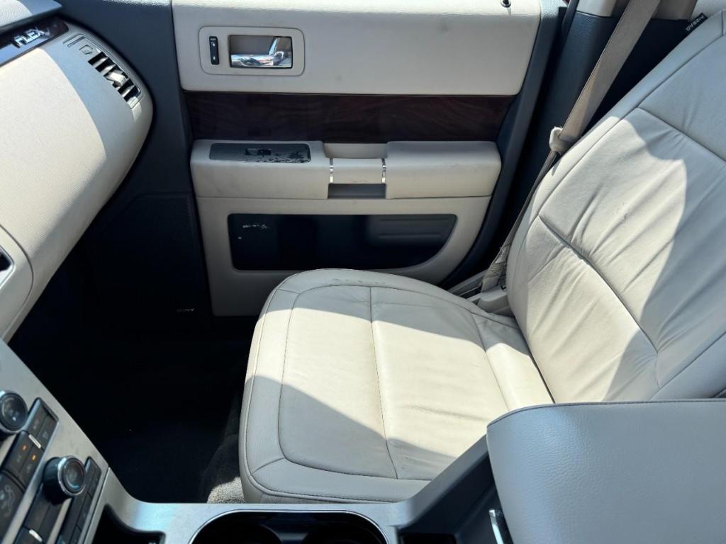used 2009 Ford Flex car, priced at $7,900