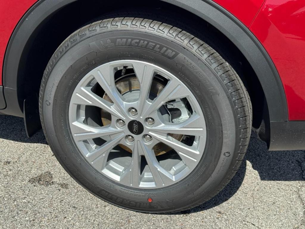 new 2025 Ford Escape car, priced at $30,980