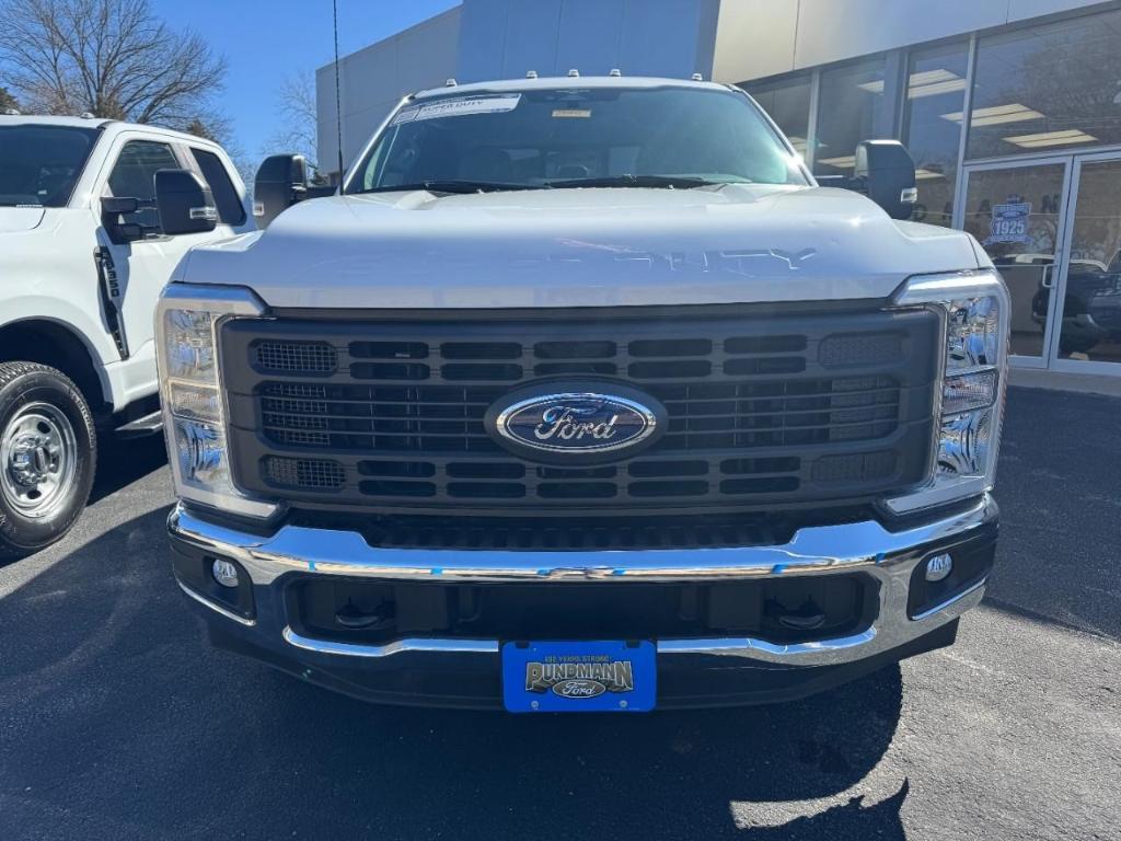 new 2023 Ford F-350 car, priced at $51,510