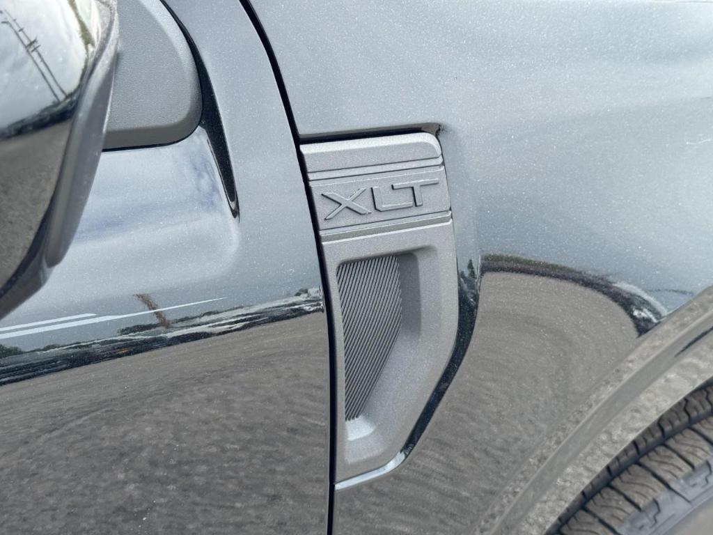 new 2025 Ford Maverick car, priced at $33,540