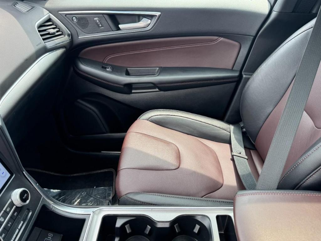 used 2022 Ford Edge car, priced at $29,990