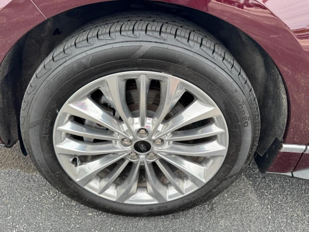 used 2022 Ford Edge car, priced at $29,990