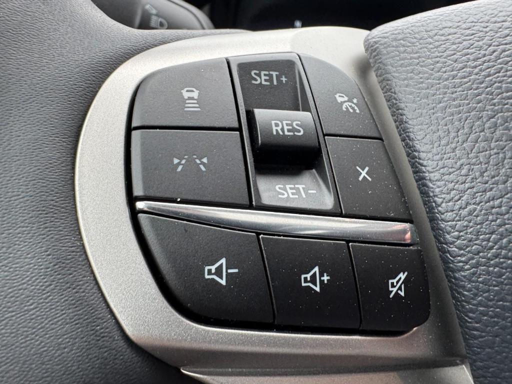 new 2025 Ford Explorer car, priced at $47,780