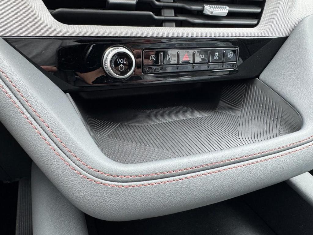 new 2025 Ford Explorer car, priced at $47,780