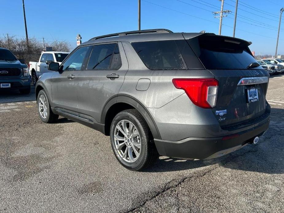 new 2024 Ford Explorer car, priced at $41,985