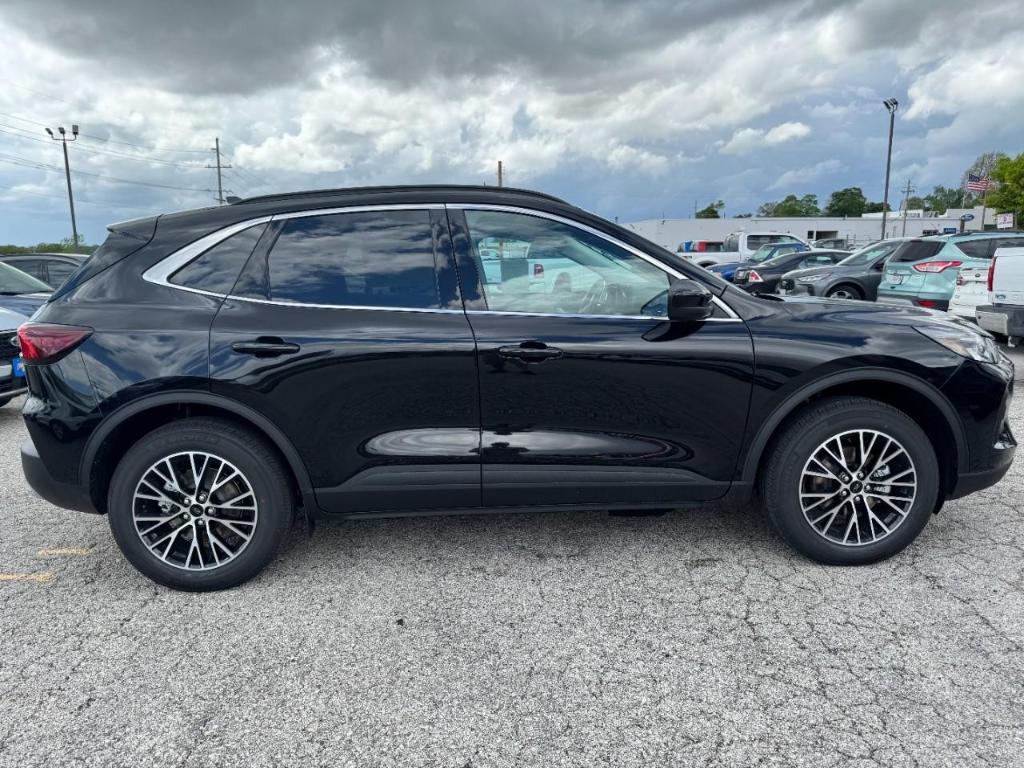 new 2025 Ford Escape car, priced at $37,485