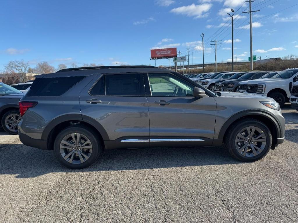 new 2025 Ford Explorer car, priced at $44,205