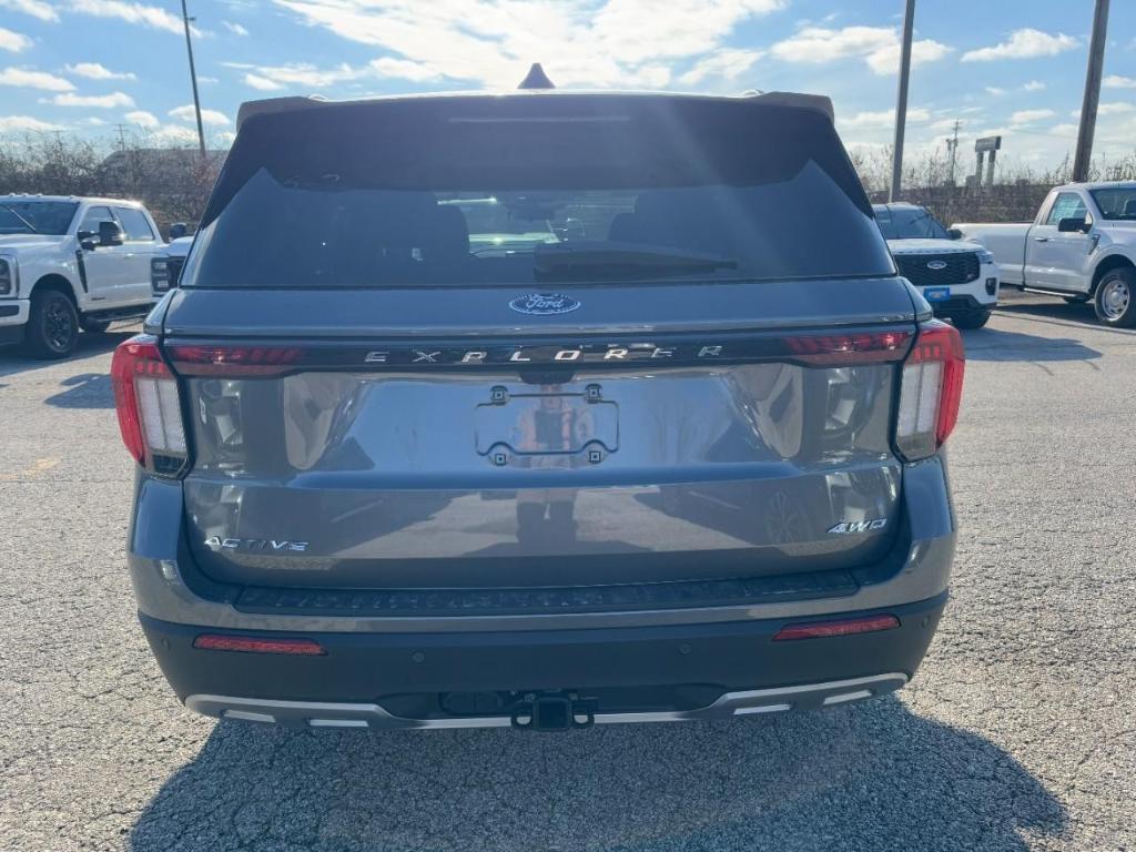 new 2025 Ford Explorer car, priced at $44,205