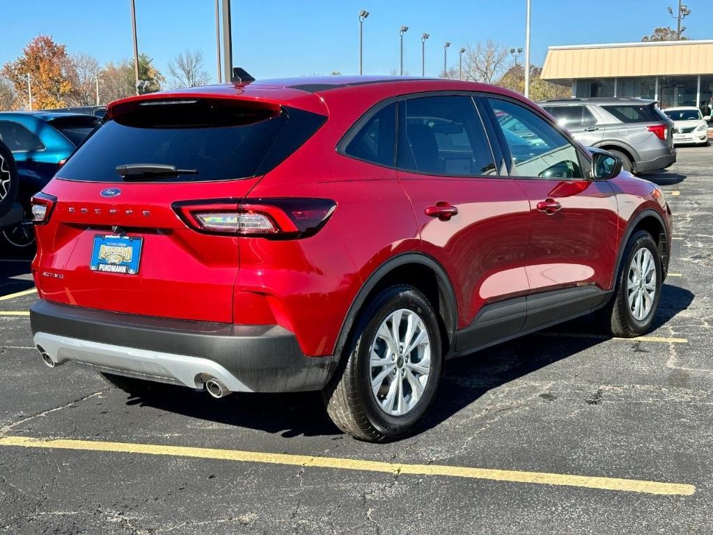 new 2025 Ford Escape car, priced at $30,325