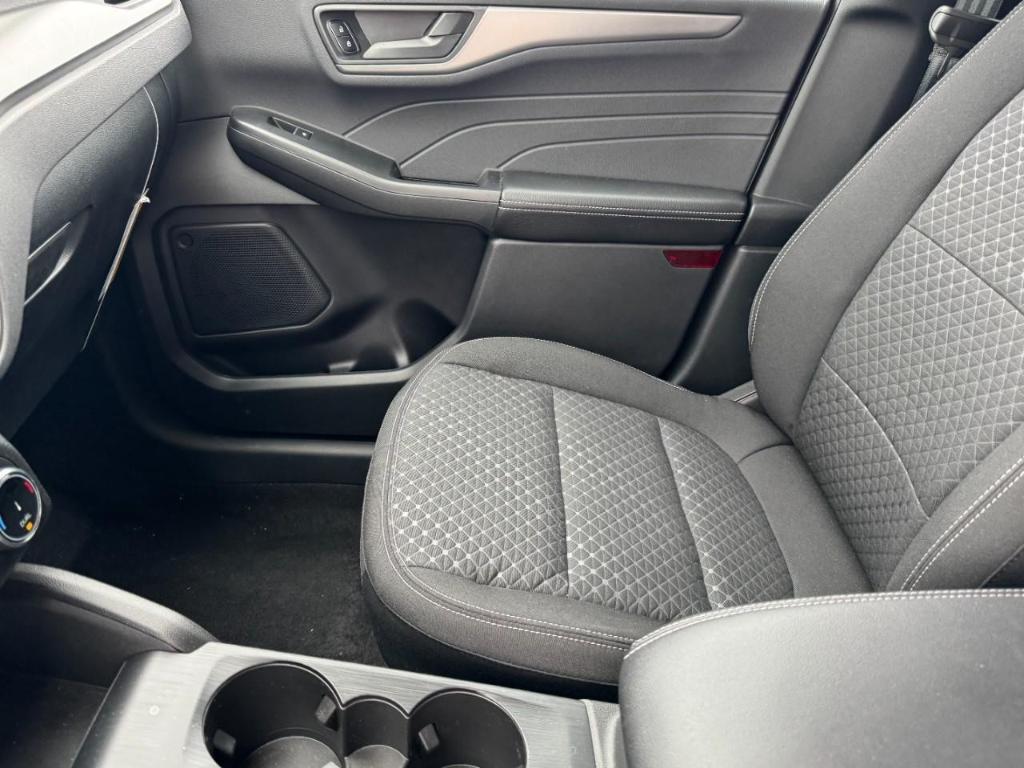 new 2025 Ford Escape car, priced at $31,159