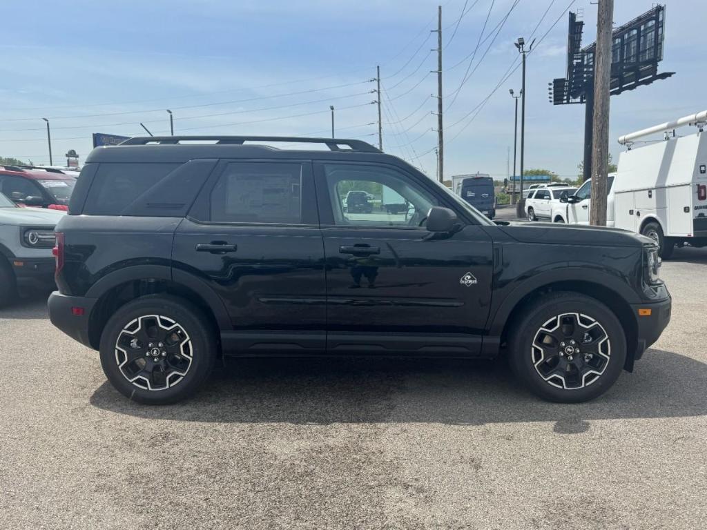 new 2025 Ford Bronco Sport car, priced at $36,390
