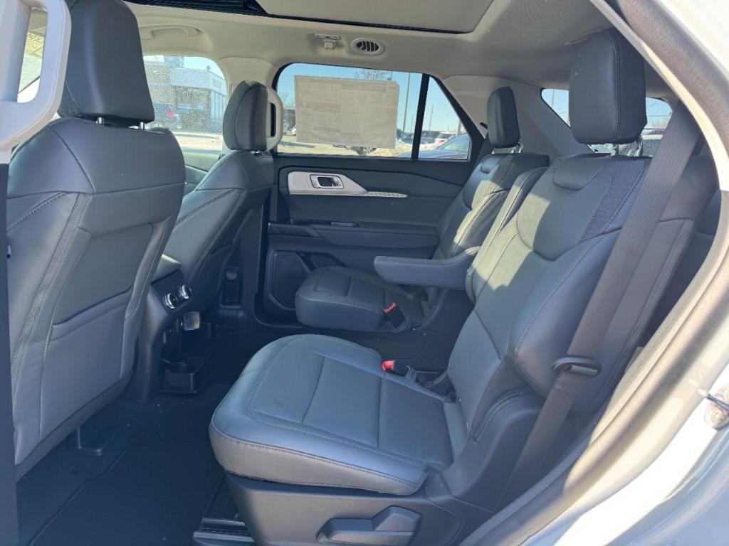 new 2025 Ford Explorer car, priced at $46,695