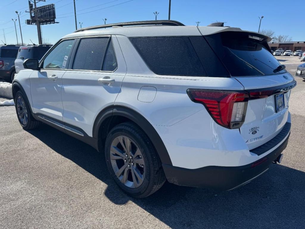 new 2025 Ford Explorer car, priced at $46,695