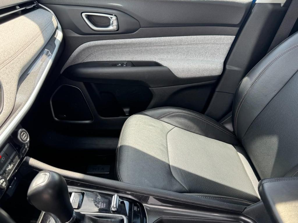 used 2022 Jeep Compass car, priced at $23,990