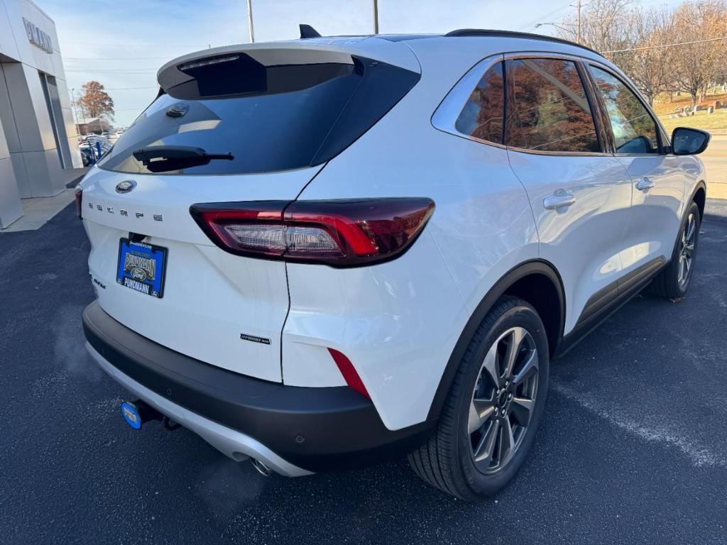 new 2025 Ford Escape car, priced at $39,695