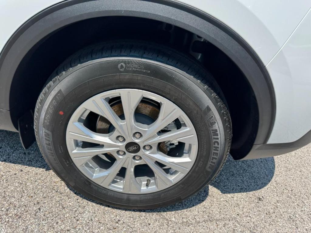new 2025 Ford Escape car, priced at $30,485