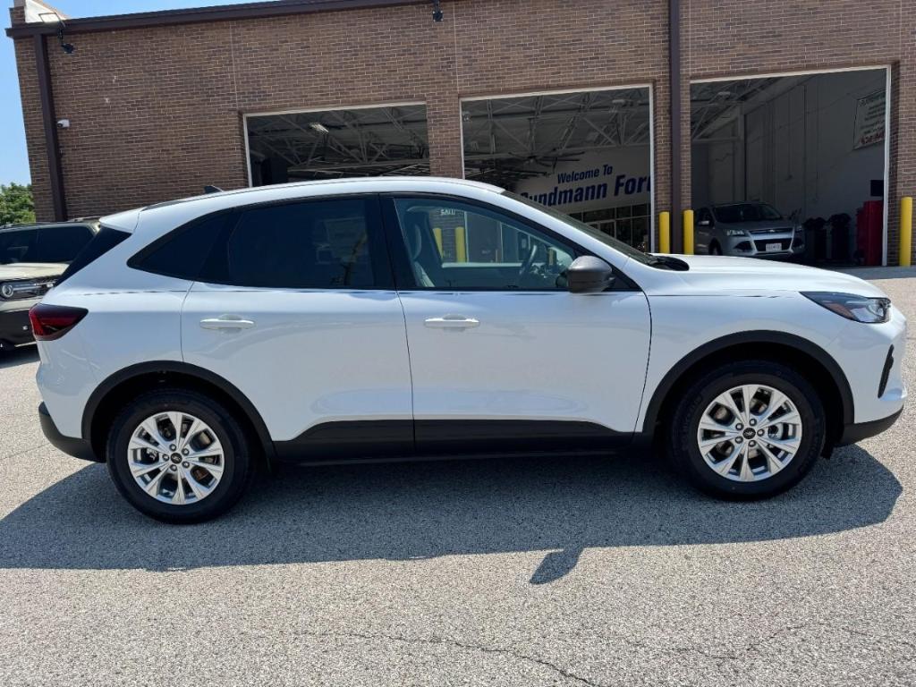 new 2025 Ford Escape car, priced at $30,485