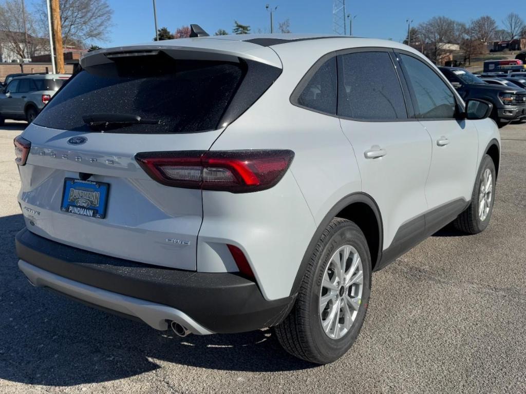 new 2025 Ford Escape car, priced at $30,385