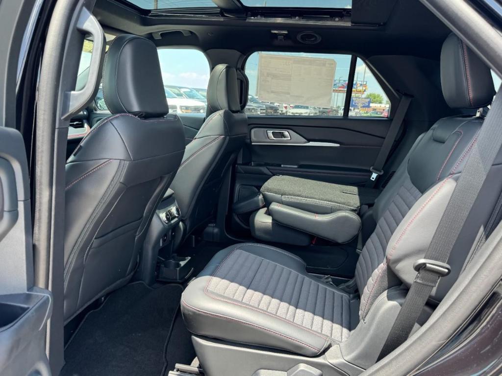 new 2025 Ford Explorer car, priced at $46,664