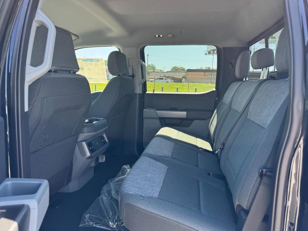 new 2025 Ford F-250 car, priced at $58,174