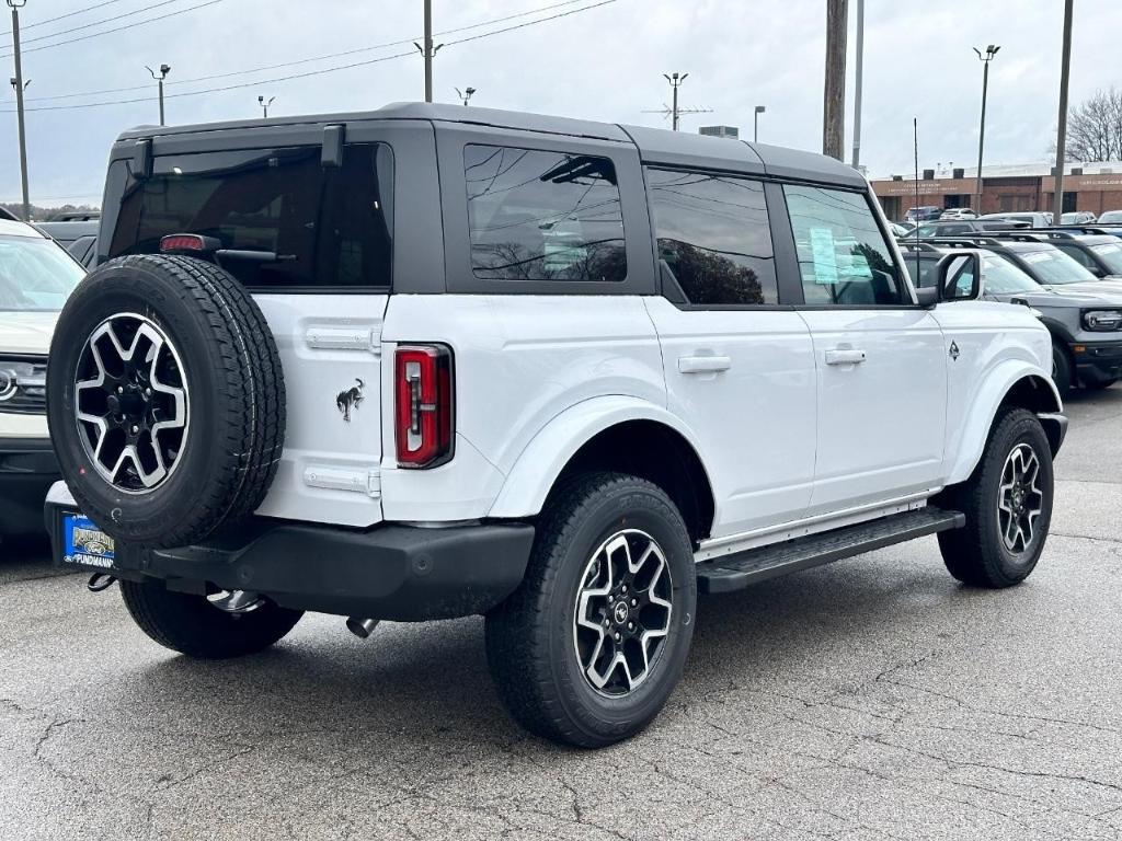 new 2024 Ford Bronco car, priced at $51,345