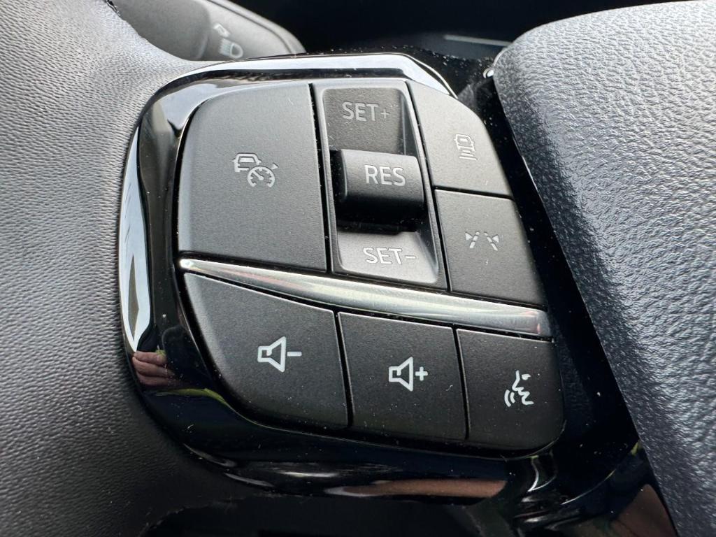 new 2025 Ford Escape car, priced at $37,975