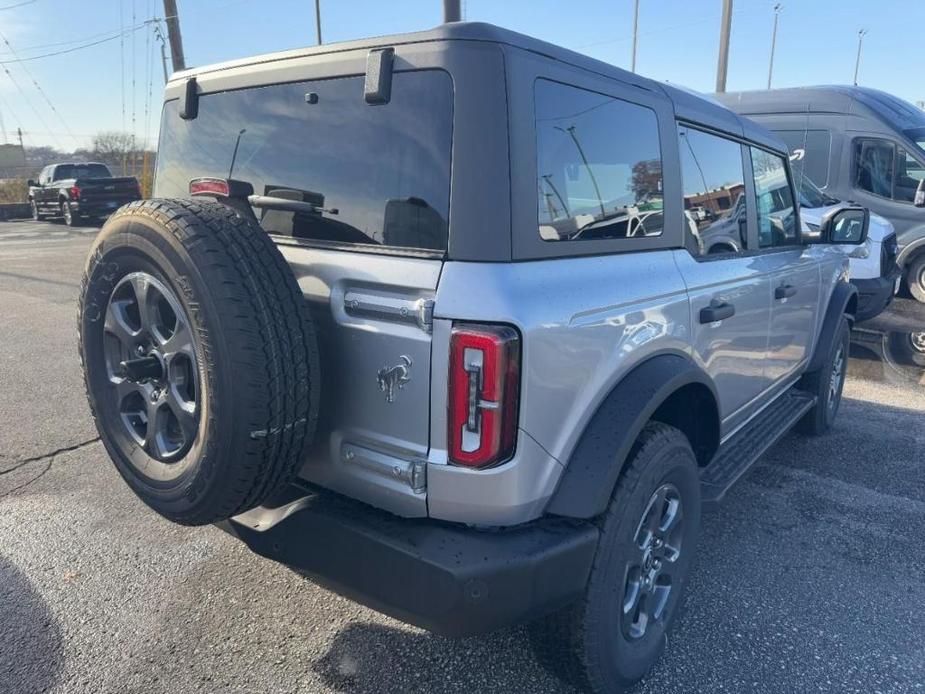 new 2024 Ford Bronco car, priced at $43,025