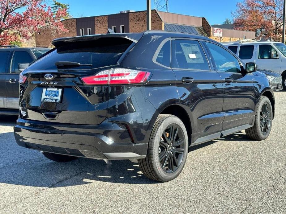 new 2024 Ford Edge car, priced at $33,480