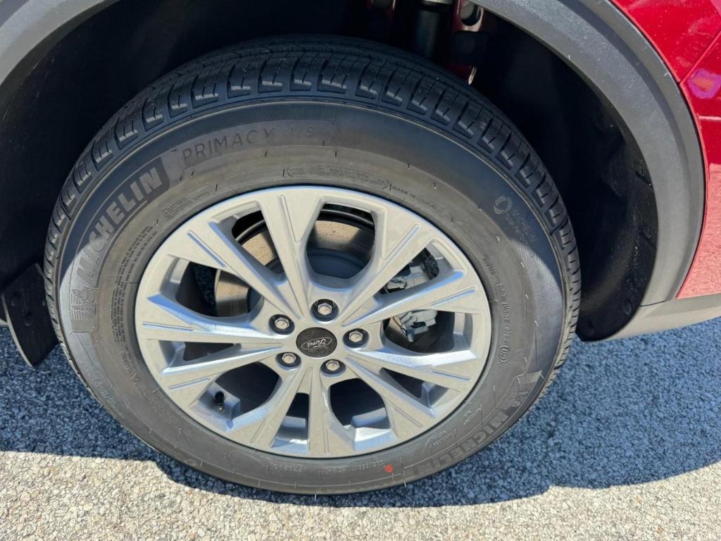 new 2025 Ford Escape car, priced at $30,980