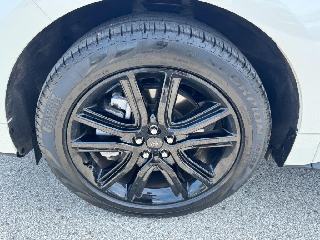 used 2024 Ford Edge car, priced at $39,990