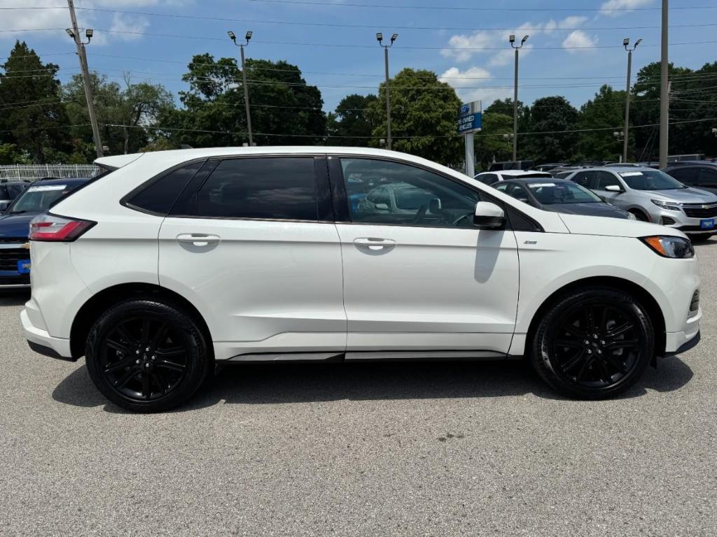 used 2024 Ford Edge car, priced at $39,990