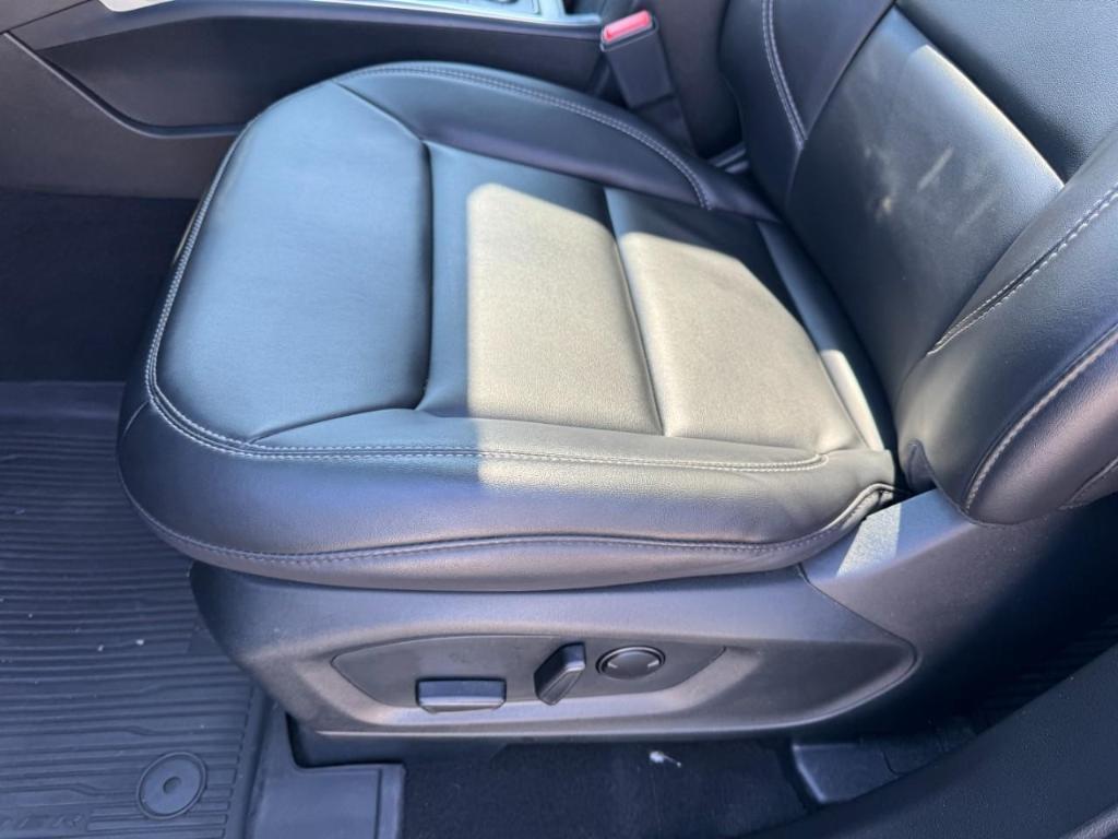 used 2023 Ford Explorer car, priced at $39,990